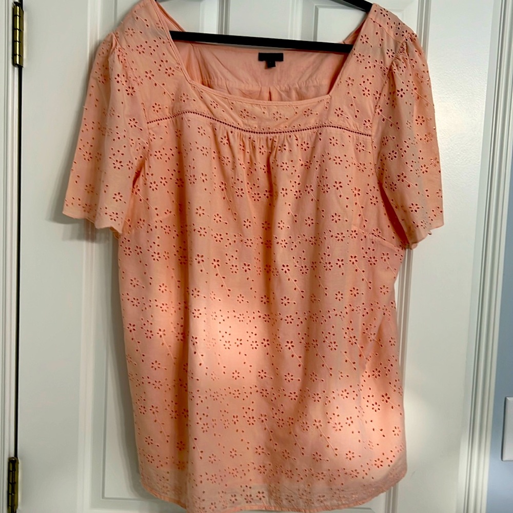 Talbots cutout peach top with interior shell